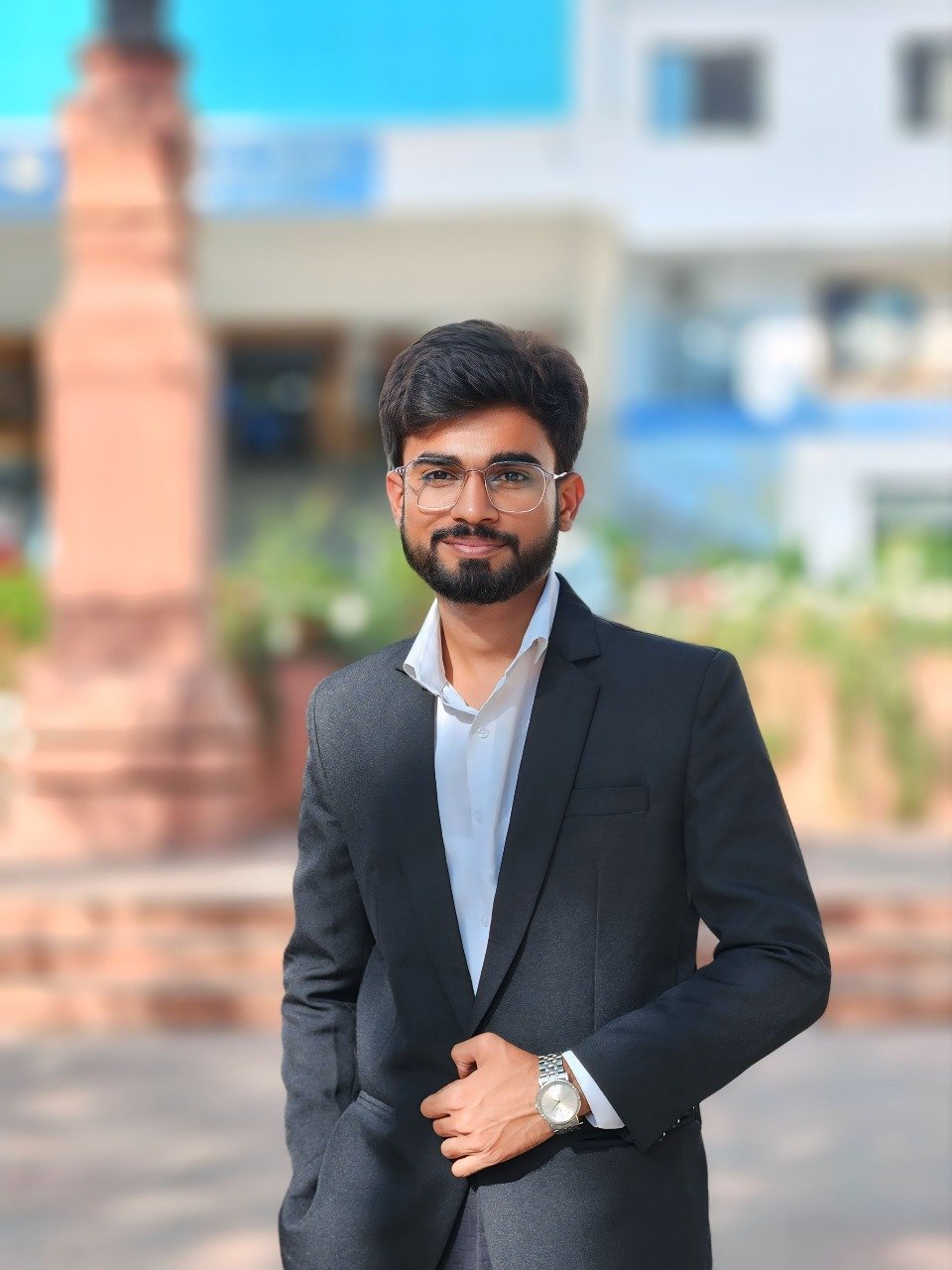 Mr. Vishal Lolge